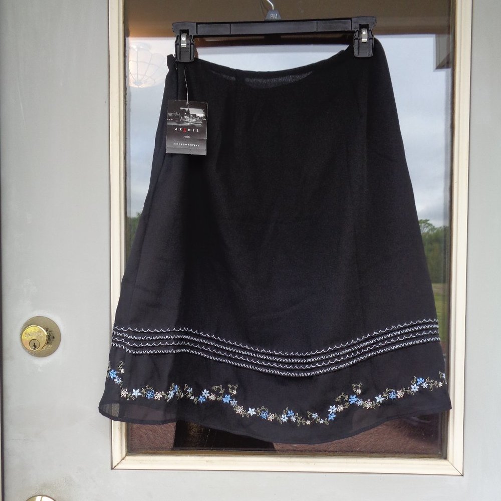 vintage Y2K pastel floral embroidered detail black skirt size 4P petite - Picture 4 of 14